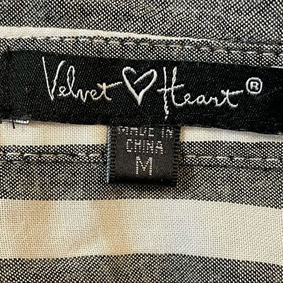 Velvet Heart Gray and White Button Down Tie Front Long Sleeve V Neck Blouse M - Picture 5 of 11